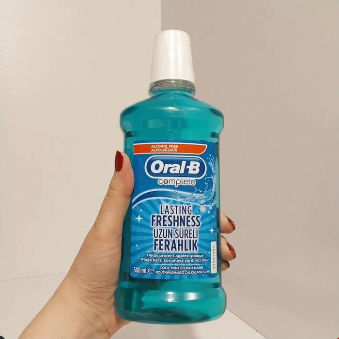 دهانشویه اورال بی مدل نعنا oralBمدل 500میلی لیتر 